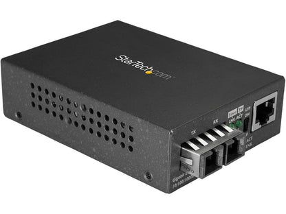 StarTech MCMGBSCMM055 Fiber Media Converter - 1000Base-SX - 550m - Multi Mode - Fiber to Ethernet Converter - Fiber to Copper Converter