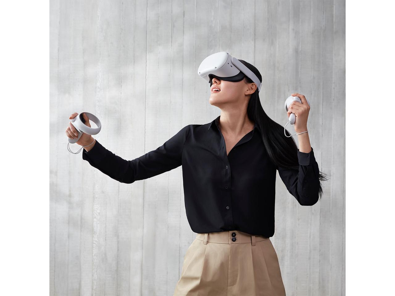 Oculus Quest 2 - Advanced All-In-One Virtual Reality Headset - 256 GB