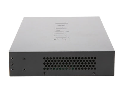 D-Link DGS-1024C 24-Port 10/100/1000 Mbps Gigabit Unmanaged Desktop Switch