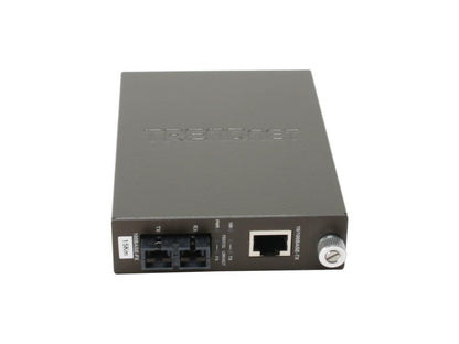 TRENDnet TFC-110S15 100Base-TX to 100Base-FX Single Mode SC Fiber Converter (15KM, 9.3Miles) 100Mbps (half-duplex) 200Mbps (full-duplex) 1 x 10/100Base-TX 1 x 100Base-FX (SC-type)