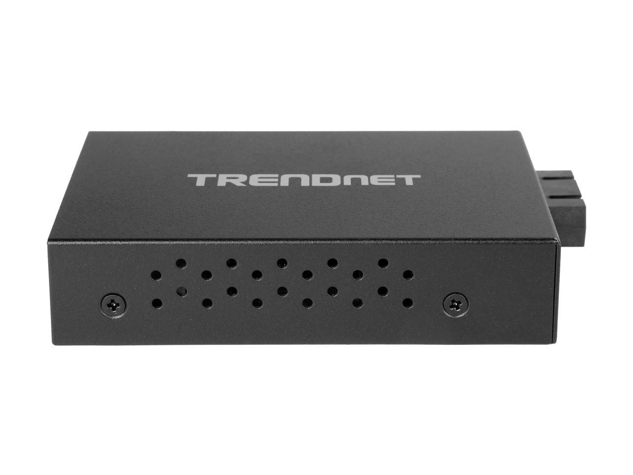 TRENDnet TFC-GMSC 1000Base-T to 1000Base-SX Multi-Mode SC Fiber Converter Gigabit Ethernet: 2000 Mbps (full duplex)Optical fiber: 1.25 Gbps 1 x 10/100/1000 Mbps Auto-MDIX Gigabit port1 x 100/1000 Mbps SC-type multi-mode fiber port