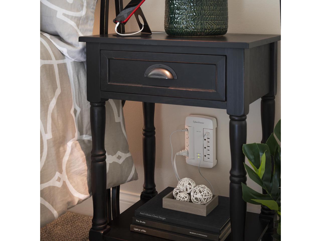 CyberPower Professional 6-Outlet Surge Suppressor/Protector - 6 x NEMA 5-15R, 3 x USB - 900 J - 125 V AC Input