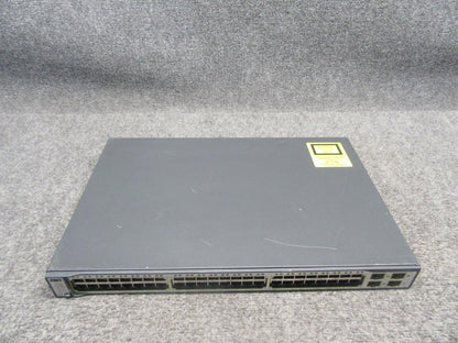 Cisco Systems Catalyst 3750 Series 48 Port Switch WS-C3750-48TS-S V05 *Tested*