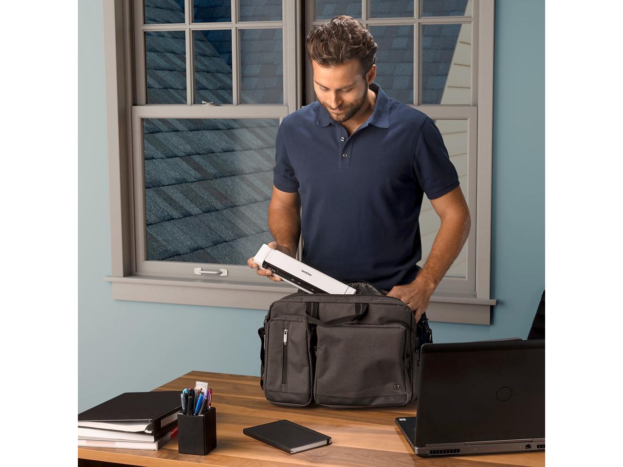 Brother DSmobile DS-740D 48 bit int./ 24 bit ext. Dual CIS 600 x 600 dpi Duplex Mobile Scanner with Desk Saving Design
